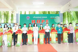 Trung tâm H.O.P.E.: Nơi chăm sóc bé sơ sinh không có gia đình ở bên vì Covid-19