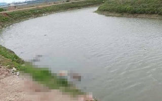 Phát hiện thi thể người đàn ông bị buộc chân trôi trên sông