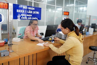 Gia tăng số người rút bảo hiểm xã hội một lần