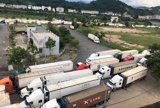 Khởi tố vụ giả mạo hồ sơ, buôn lậu 17 container giá trị hơn 31 tỷ đồng