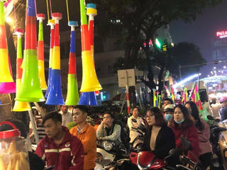 Người hâm mộ tiếc nuối khi Nhật Bản vượt lên dẫn trước nhờ cú đá phạt đền