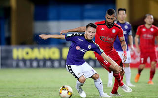 Bóng đá 'vỡ trận' vì Covid-19