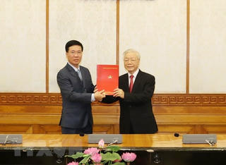 Bộ Chính trị phân công ông Võ Văn Thưởng làm Thường trực Ban Bí thư