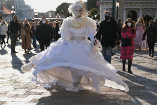 Venice Carnival: ‘Lễ hội của hy vọng’ trở lại Italy