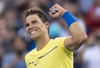 Rafael Nadal và Roger Federer khởi đầu hoàn hảo tại Rogers Cup