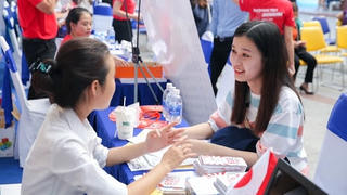 Việc làm cho sinh viên khi ra trường