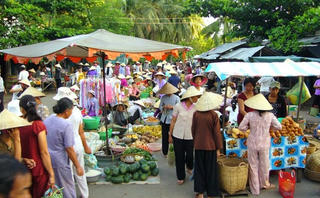 Hà Nội tiêu hủy nhiều sản phẩm không đảm bảo an toàn thực phẩm