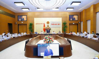 Thông qua Nghị quyết công bố kết quả và danh sách người trúng cử đại biểu Quốc hội khóa XV
