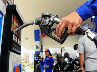 Giá xăng có thể tăng mạnh vào hôm nay