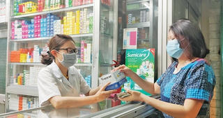 Thị trường khẩu trang 'sốt' từng ngày