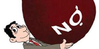 Tự thu giữ ôtô của con nợ nộp công an