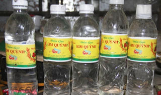 Ăn giấm pha từ axit có thể ngộ độc thần kinh