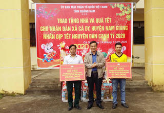 MTTQ tỉnh Quảng Nam thăm, chúc Tết hộ nghèo xã Ca Dy