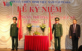 Xúc động Lễ kỷ niệm 70 năm ngày Thương binh liệt sĩ tại Séc