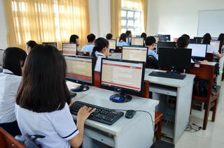 Ôn tập kỳ thi THPT Quốc gia 2016:  Học trực tuyến lên ngôi