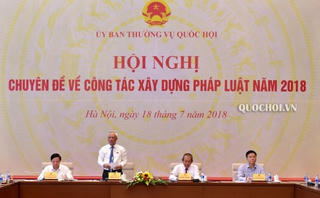 Siết chặt kỷ luật, kỷ cương xây dựng Luật