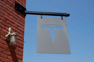 Tesla sẽ cải tiến công nghệ tự lái trong những tuần tới