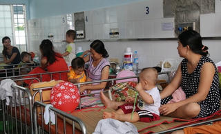 Cảnh giác dịch bệnh tay chân miệng