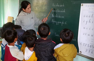 Cô giáo Ê Đê tâm huyết với học sinh vùng sâu