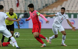 Song Heung Min ghi bàn đẳng cấp, Hàn Quốc vẫn đánh rơi chiến thắng trước Iran 