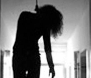 Nữ Phó Giám đốc BHXH huyện treo cổ tại nhà riêng