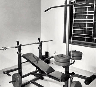 Quảng Nam: Một người nước ngoài đang tập gym bị đột quỵ tử vong