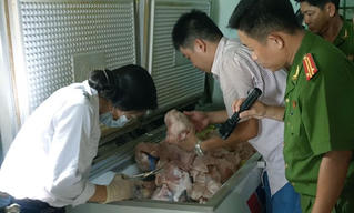 Mua 167 kg vú heo thối về cung cấp cho… quán nhậu