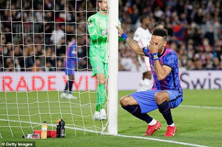 Barcelona bị loại đầy cay đắng ở Europa League