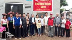Nâng cao đời sống cho người yếu thế