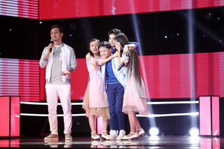 Vì 'fighting monkey', HLV The Voice Kids có màn thương lượng hài ước