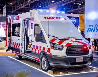 Ford tăng mạnh doanh số Transit tại Trung Đông nhờ... hoán cải thành xe cứu thương