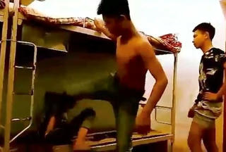 Kỷ luật 3 học sinh đánh bạn dã man trong kí túc xá