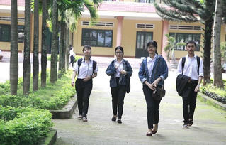 Đắk Lắk: 254 thí sinh vắng trong ngày đầu Kỳ thi THPT Quốc gia
