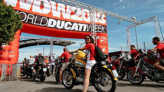 World Ducati Week 2018 - 'Cơn lốc đỏ' phủ kín đường đua Misano