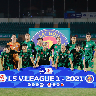 Nghịch lý V.League