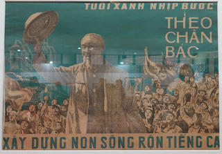 Triển lãm 'Tuổi xanh nhịp bước theo chân Bác'