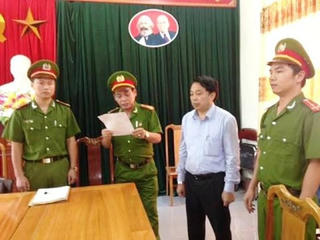 Khởi tố nguyên Chủ tịch UBND huyện Kỳ Anh (Hà Tĩnh)
