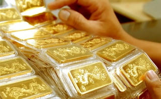Vàng giảm gần 1,4 triệu đồng trong tháng 7