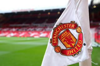 Man Utd thiệt hại nặng nề sau khi hủy hợp đồng với hãng bay của Nga