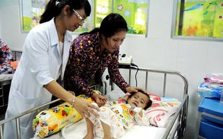 Cứu sống 2 chị em ruột cùng bị bệnh tim bẩm sinh phức tạp
