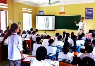 Chữa bệnh 'biểu diễn'