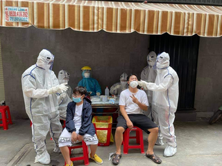 Số ca nhiễm Covid-19 tăng cao, TP Hồ Chí Minh vẫn chưa đạt đỉnh dịch