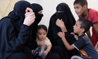 Số phận những ‘cô dâu IS’ tại thành trì Raqqa