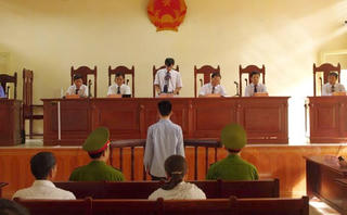 Kẻ khiến ông Chấn ngồi tù “oan” lĩnh 12  năm tù giam