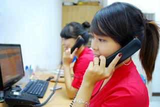 Người dùng 'kêu trời' về việc tính phí dịch vụ viễn thông