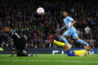 Man City áp đảo 3-0 Brighton ở vòng 30 Premier League