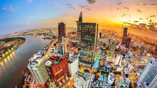 Ngưỡng mộ dõi theo cách Việt Nam vượt qua những thách thức