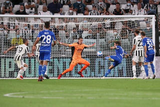 Bán tháo Ronaldo, Juventus thua sốc vì hàng công quá 'cùn' 