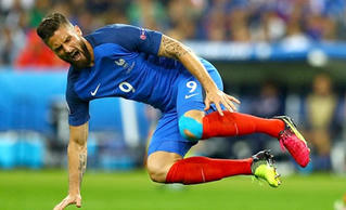 Giroud nguy cơ lỡ bán kết