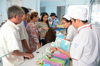 Nâng cao chất lượng dịch vụ y tế sau điều chỉnh giá dịch vụ